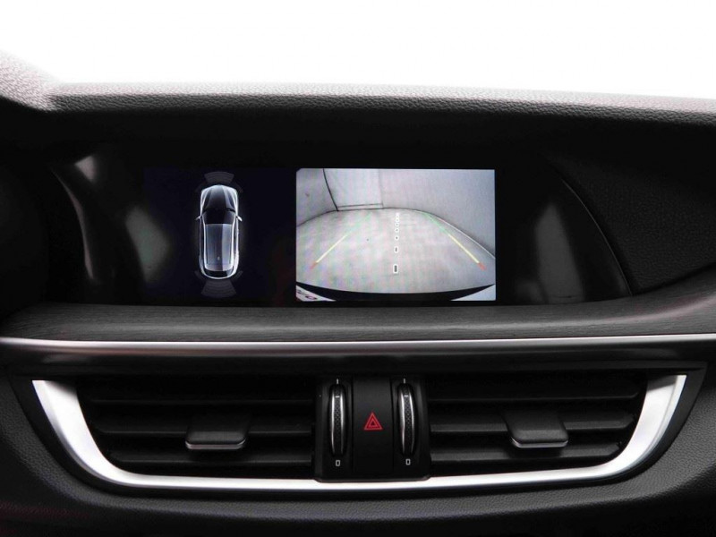 Photo 9 de l'offre de ALFA ROMEO Stelvio 2.0 Turbo AT8 Q4 Ti à 36152€ chez Carlyss automobiles Vitré