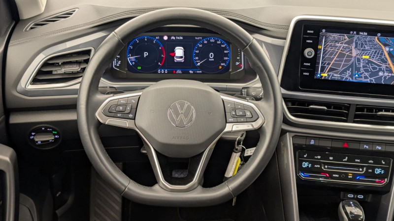 Photo 14 de l'offre de VOLKSWAGEN T-roc 1.5 TSI EVO2 150 Start/Stop DSG7 Style à 25998€ chez Carlyss automobiles Vitré