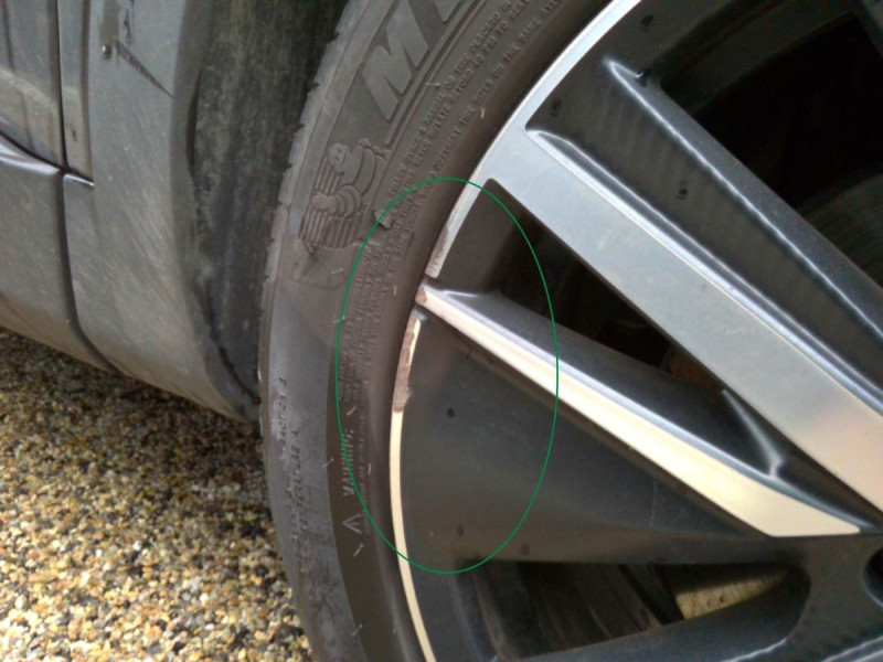 Photo 11 de l'offre de PEUGEOT 3008 Hybrid 225 e-EAT8 GT Pack à 23798€ chez Carlyss automobiles Vitré