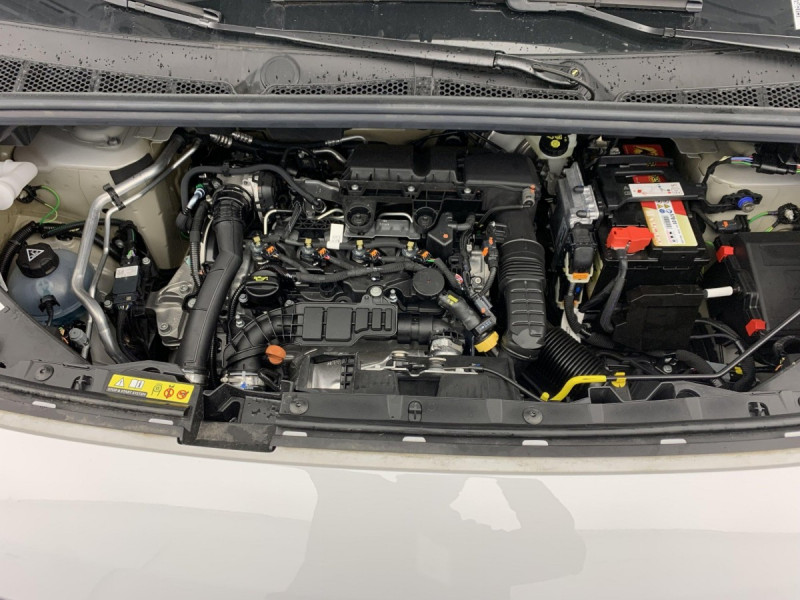 Photo 18 de l'offre de PEUGEOT Partner Fourgon M 650 KG BLUEHDI 130 S&S EAT8 à 21837€ chez Carlyss automobiles Vitré