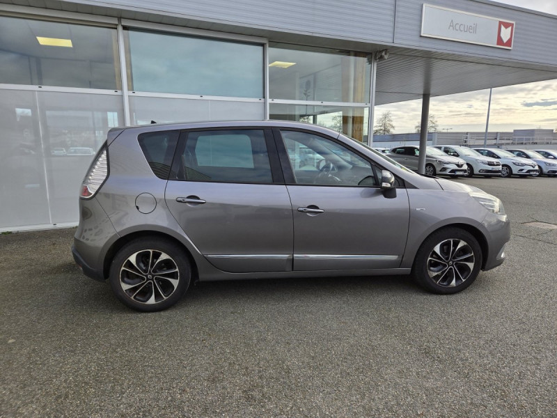 Photo 2 de l'offre de RENAULT Scénic (3) Bose® Edition Energy dCi 130 E6 à 9790€ chez Carlyss automobiles Vitré