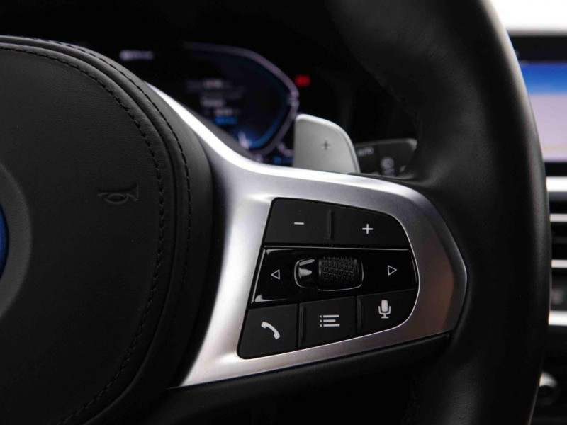 Photo 17 de l'offre de Bmw 3 330e PHEV 292 Touring M-Sport à 38602€ chez Carlyss automobiles Vitré