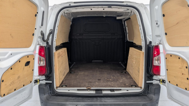 Photo 11 de l'offre de CITROEN BERLINGO VAN M 650 BLUEHDI 100 S&S CLUB à 13287€ chez Carlyss automobiles Vitré