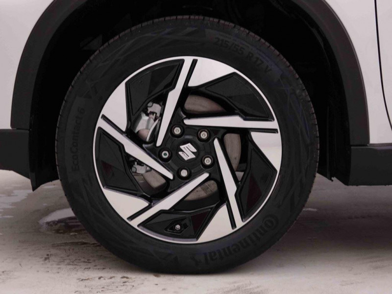 Photo 21 de l'offre de SUZUKI Vitara 1.4i MHEV GLX à 25954€ chez Carlyss automobiles Vitré