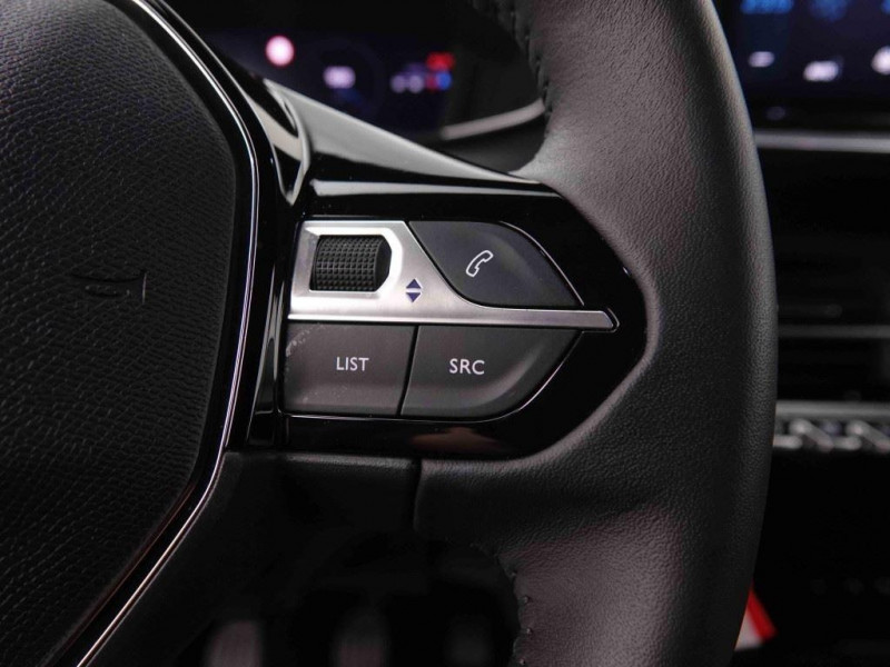 Photo 7 de l'offre de PEUGEOT 2008 PureTech 100 S&S BVM6 Allure à 21698€ chez Carlyss automobiles Vitré