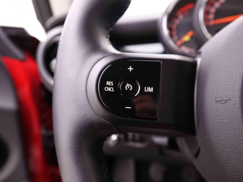 Photo 16 de l'offre de MINI One 1.5i Classic Trim à 21204€ chez Carlyss automobiles Vitré