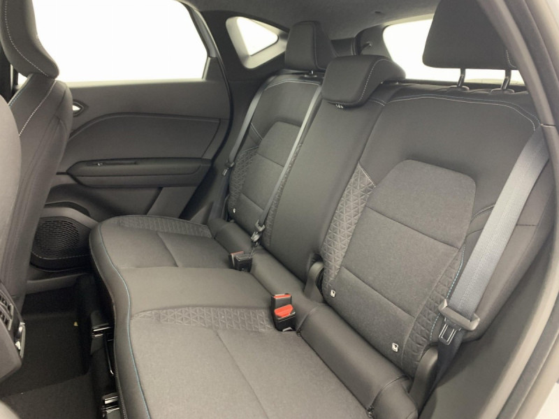 Photo 13 de l'offre de RENAULT CAPTUR TCe 90 ch Evolution à 19998€ chez Carlyss automobiles Vitré