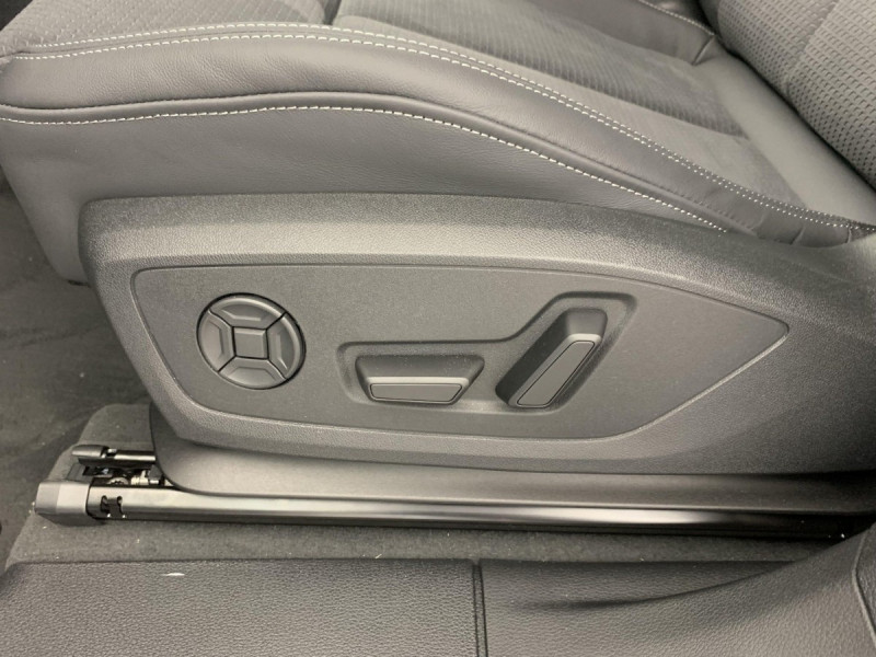 Photo 25 de l'offre de AUDI Q3 Sportback 35 TDI 150 ch S tronic 7 S line à 47998€ chez Carlyss automobiles Vitré