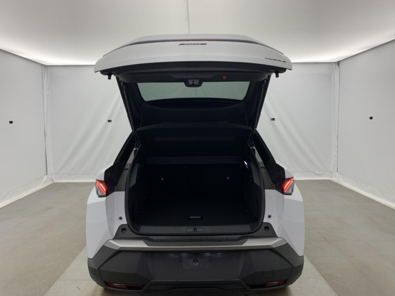 Photo 9 de l'offre de PEUGEOT 3008 Hybrid 145 e-DCS6 GT à 32568€ chez Carlyss automobiles Vitré