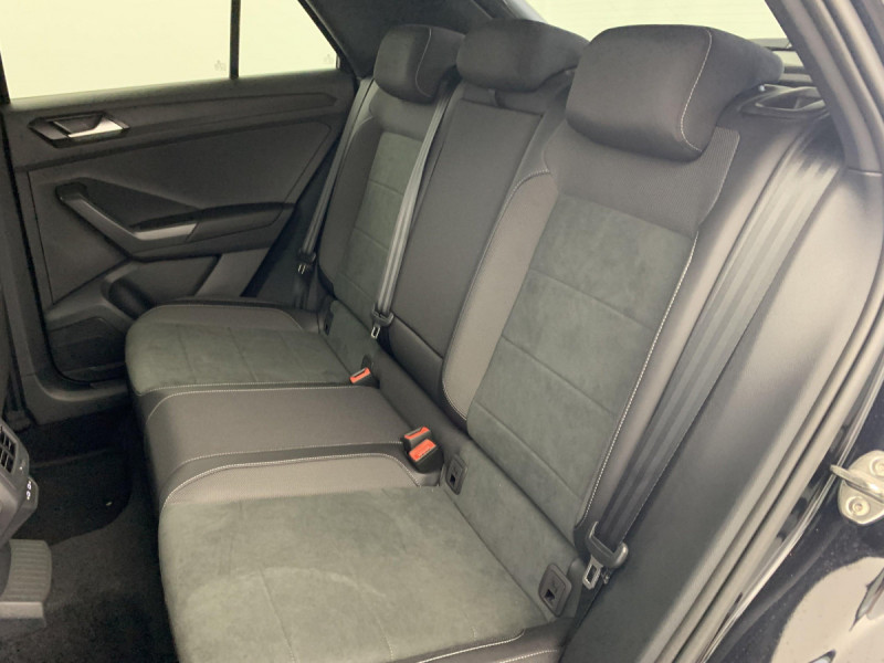 Photo 20 de l'offre de VOLKSWAGEN T-roc 1.5 TSI EVO2 150 Start/Stop DSG7 R-Line Edition à 33598€ chez Carlyss automobiles Vitré