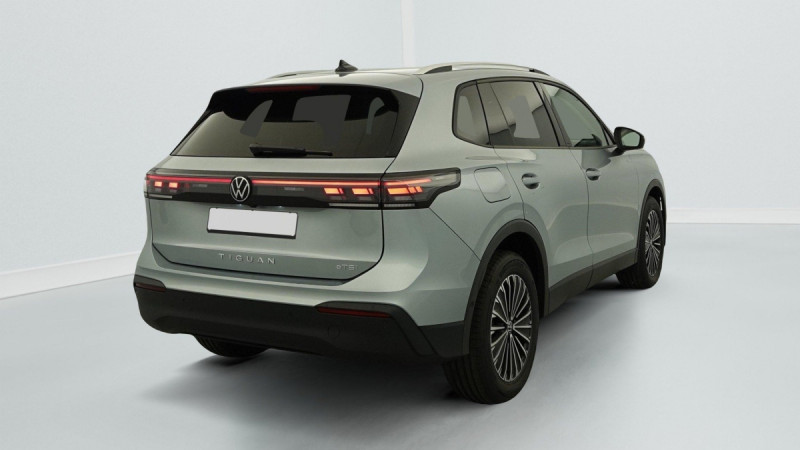 Photo 7 de l'offre de VOLKSWAGEN TIGUAN NOUVEAU 1.5 eTSI 150CV DSG7 LIFE PLUS à 37998€ chez Carlyss automobiles Vitré