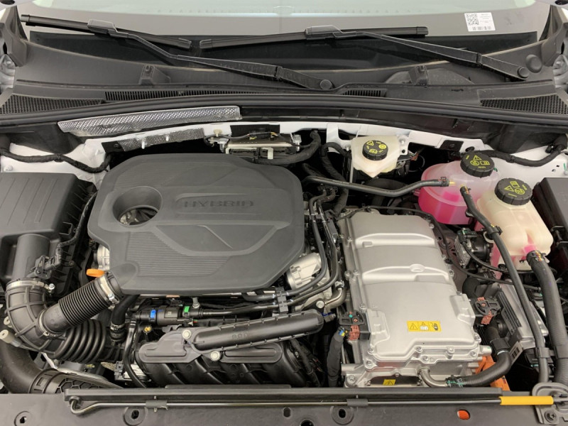 Photo 19 de l'offre de MG Motor ZS 1.5 L Hybrid+ 197 ch Comfort à 21598€ chez Carlyss automobiles Vitré