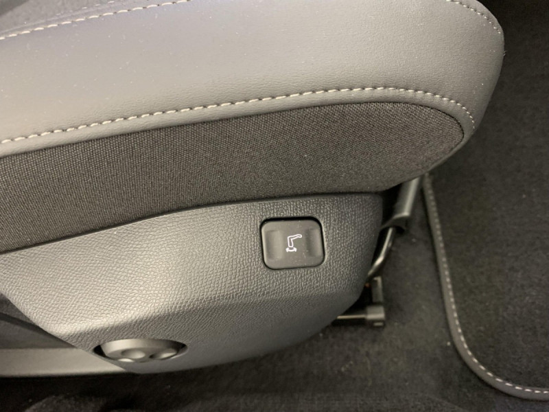 Photo 10 de l'offre de PEUGEOT 508 PureTech 130 ch S&S EAT8 Allure Pack à 25998€ chez Carlyss automobiles Vitré