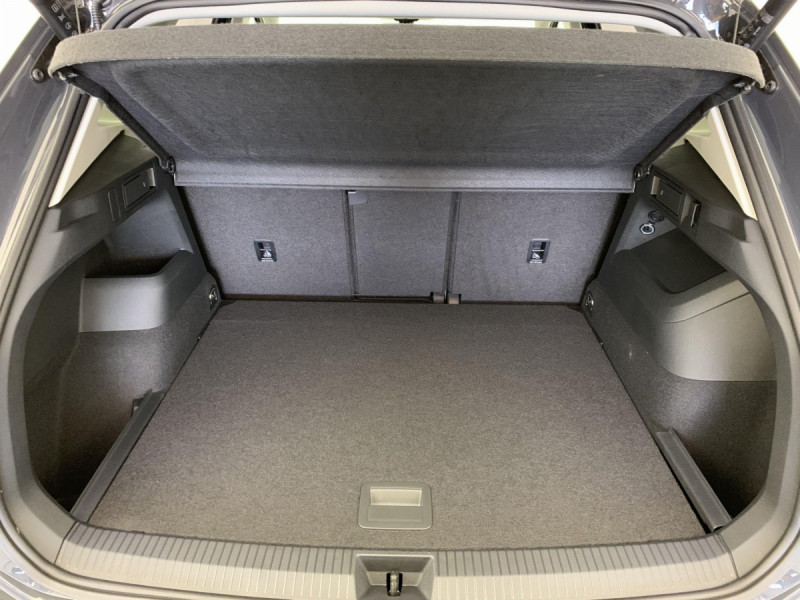 Photo 11 de l'offre de VOLKSWAGEN TIGUAN NOUVEAU 1.5 eTSI 150CV DSG7 LIFE PLUS à 38998€ chez Carlyss automobiles Vitré