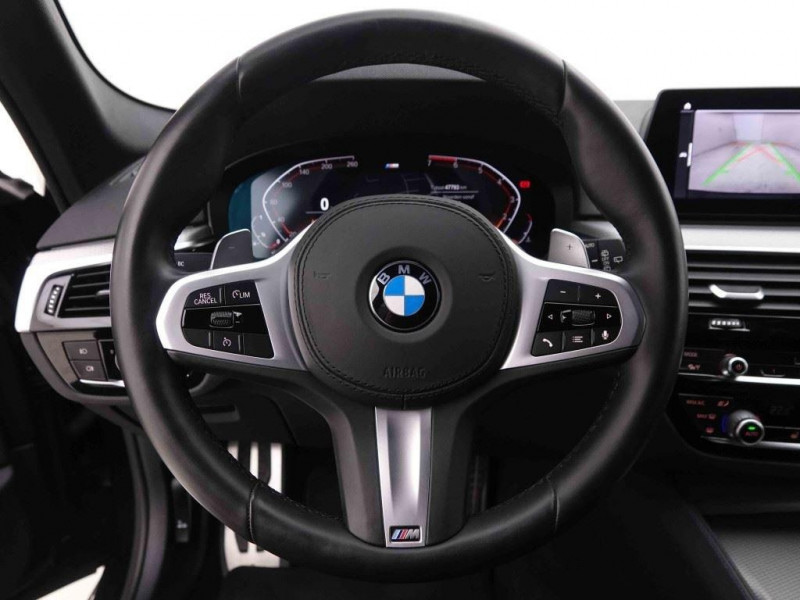 Photo 11 de l'offre de Bmw 5 520i 184 Touring Steptronic M-Pack à 43298€ chez Carlyss automobiles Vitré