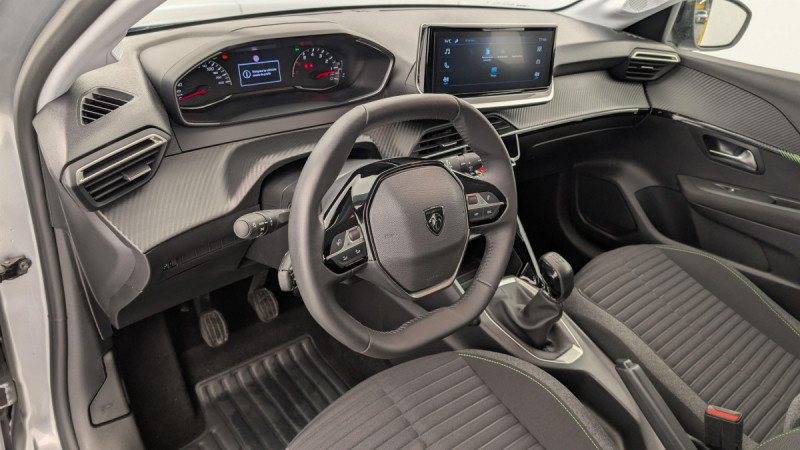 Photo 15 de l'offre de PEUGEOT 208 PureTech 75 S&S BVM5 Active à 13620€ chez Carlyss automobiles Vitré