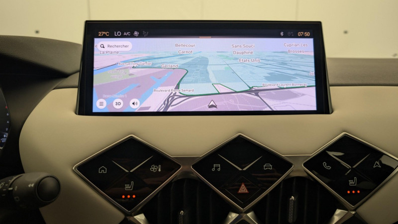 Photo 17 de l'offre de DS DS3 PureTech 130 EAT8 Esprit de Voyage à 21222€ chez Carlyss automobiles Vitré