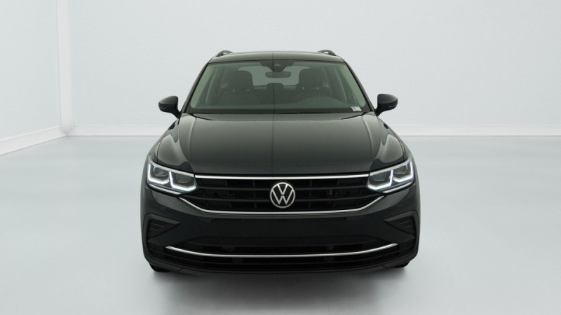 Photo 2 de l'offre de VOLKSWAGEN Tiguan 1.4 EHYBRID 245CH DSG6 LIFE à 30599€ chez Carlyss automobiles Vitré