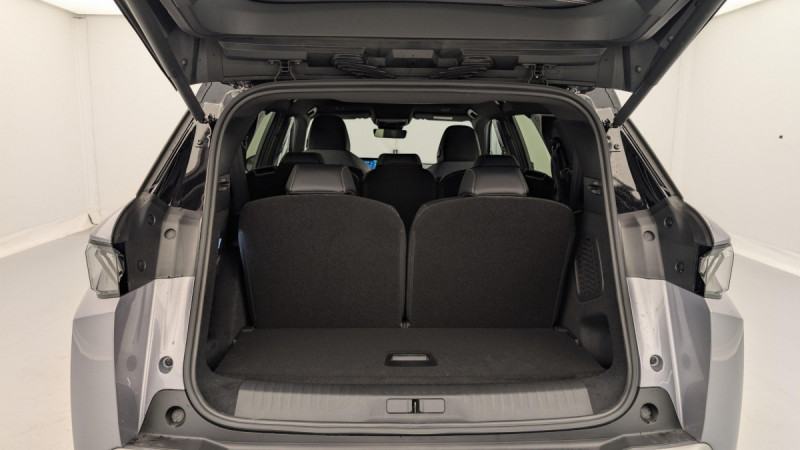 Photo 11 de l'offre de PEUGEOT 5008 Hybrid 145 e-DCS6 GT à 34998€ chez Carlyss automobiles Vitré