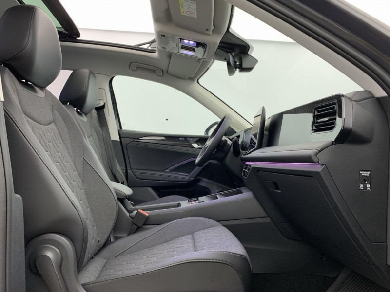 Photo 9 de l'offre de VOLKSWAGEN TIGUAN NOUVEAU 1.5 eTSI 150CV DSG7 LIFE PLUS à 38998€ chez Carlyss automobiles Vitré