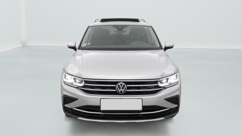 Photo 2 de l'offre de VOLKSWAGEN Tiguan Tiguan 1.4 eHybrid 245ch DSG6 Elegance Exclusive à 34598€ chez Carlyss automobiles Vitré