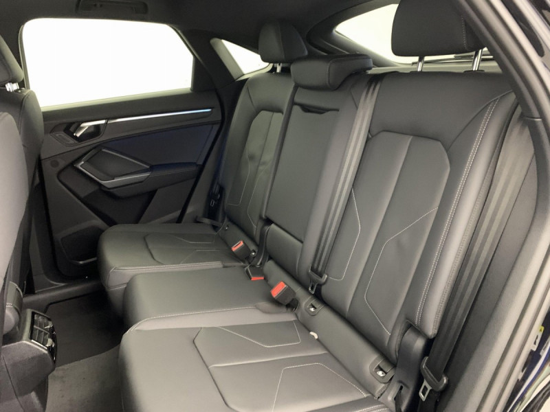 Photo 22 de l'offre de AUDI Q3 Sportback 35 TDI 150 ch S tronic 7 S line à 48598€ chez Carlyss automobiles Vitré