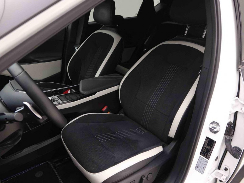 Photo 8 de l'offre de Kia EV6 229 GT-Line à 37597€ chez Carlyss automobiles Vitré