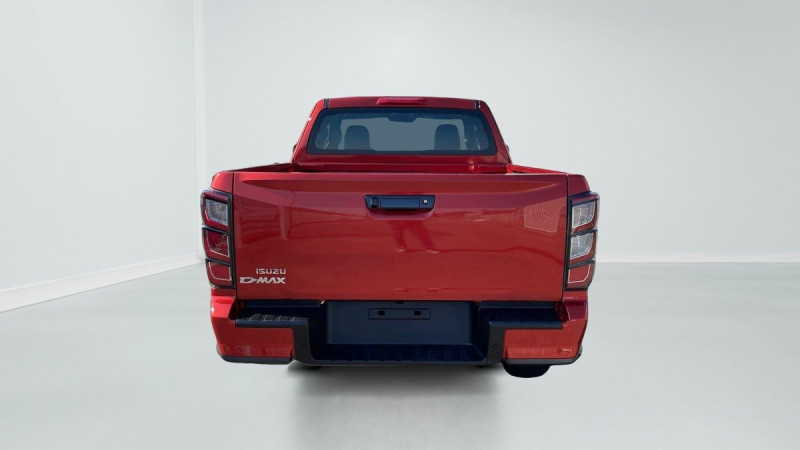 Photo 6 de l'offre de ISUZU D-MAX 1.9 4X4 SPACE CAB N60 NSPORT  AT à 45846€ chez Carlyss automobiles Vitré