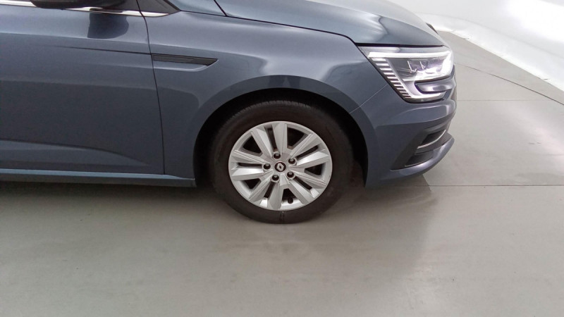 Photo 3 de l'offre de RENAULT Megane IV Estate Mégane IV Estate TCe 140 EDC FAP - 21N Business à 19598€ chez Carlyss automobiles Vitré