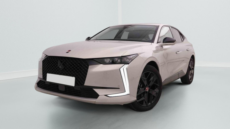 Photo 1 de l'offre de DS DS4 1.2 T 130 EAT8 Performance Line à 26198€ chez Carlyss automobiles Vitré