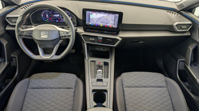 Photo 13 de l'offre de SEAT Leon E-HYBRID 204 CH DSG6 FR à 22143€ chez Carlyss automobiles Vitré