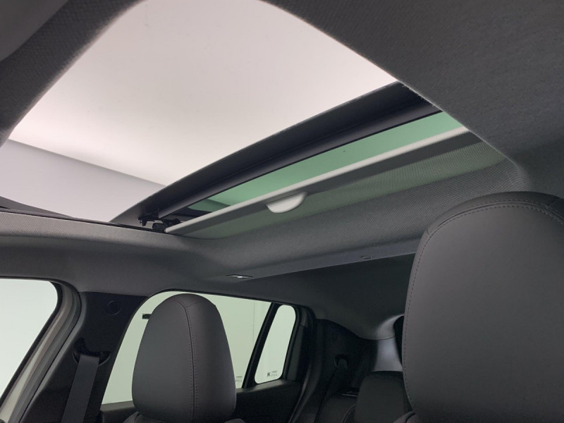 Photo 20 de l'offre de Jeep Avenger 1.2 Turbo T3 100 ch Summit à 23998€ chez Carlyss automobiles Vitré