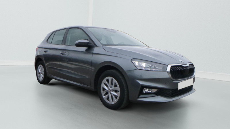 Photo 1 de l'offre de SKODA Fabia Fabia 1.0 MPI 80 ch BVM5 Ambition à 16198€ chez Carlyss automobiles Vitré