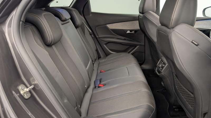 Photo 10 de l'offre de PEUGEOT 3008 Hybrid4 300 e-EAT8 GT à 27370€ chez Carlyss automobiles Vitré