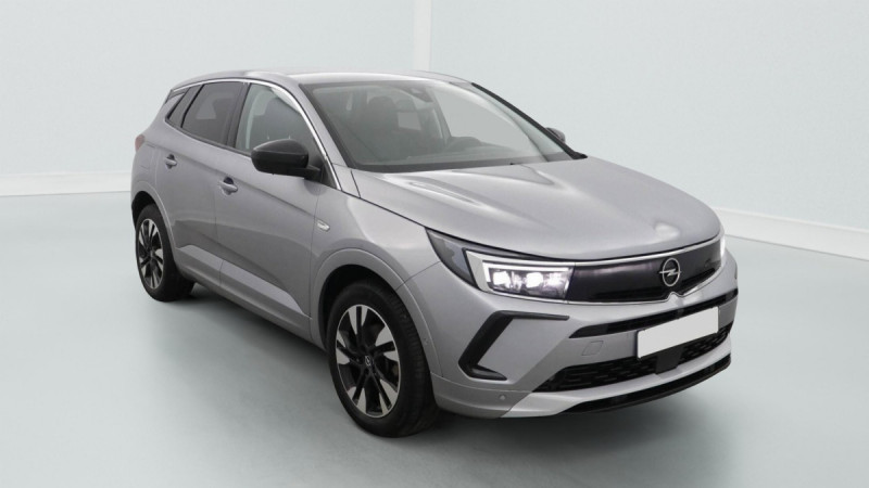 Photo 1 de l'offre de OPEL Grandland Grandland 1.5 Diesel 130 ch BVA8 Elegance Business à 22598€ chez Carlyss automobiles Vitré