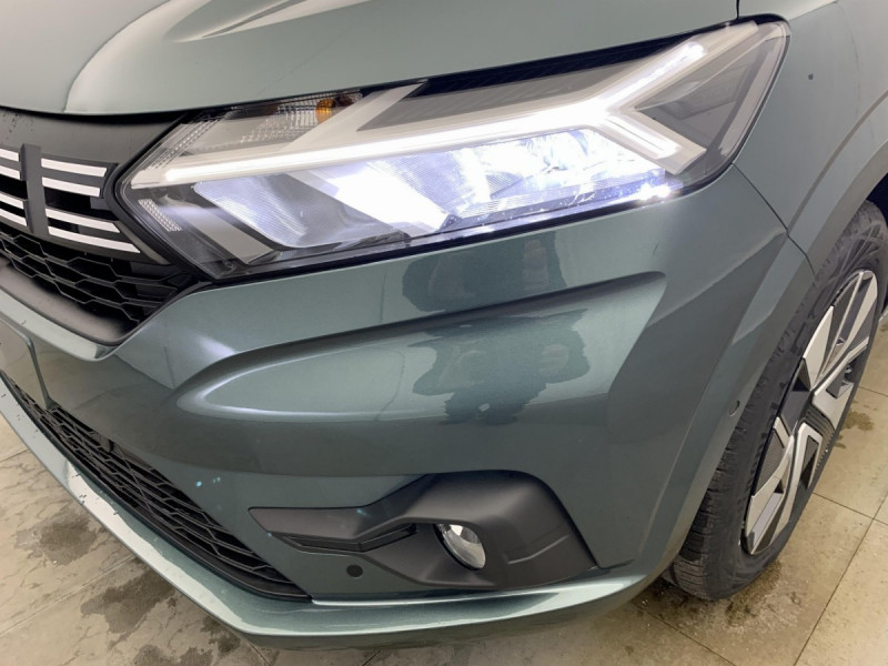 Photo 24 de l'offre de DACIA Sandero ECO-G 100 GSR2 Expression à 15998€ chez Carlyss automobiles Vitré