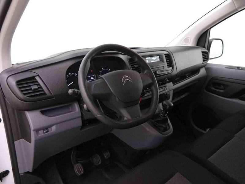 Photo 7 de l'offre de CITROEN JUMPY M-Blue  HDi 100 XL Lang à 23399€ chez Carlyss automobiles Vitré