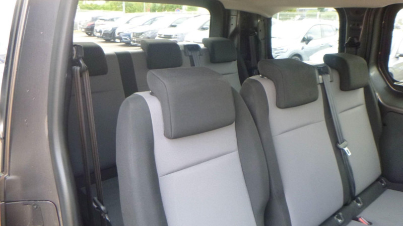 Photo 3 de l'offre de CITROEN Jumpy Combi Jumpy XS BlueHDi 120 S&S BVM6 Confort à 26898€ chez Carlyss automobiles Vitré