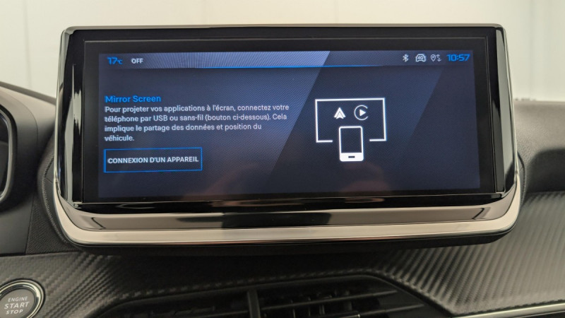 Photo 19 de l'offre de PEUGEOT 2008 Hybrid 136 e-DCS6 Allure à 23628€ chez Carlyss automobiles Vitré