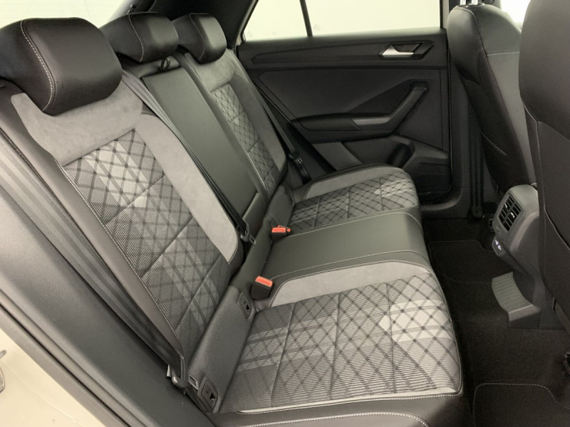 Photo 10 de l'offre de VOLKSWAGEN T-roc 2.0 TDI 150 Start/Stop DSG7 R-Line Edition à 35998€ chez Carlyss automobiles Vitré