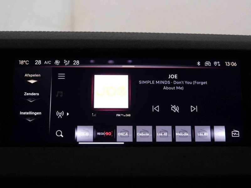 Photo 11 de l'offre de DS DS4 1.2 T 130 EAT8 Performance Line à 26198€ chez Carlyss automobiles Vitré