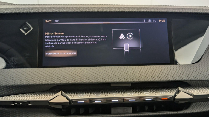 Photo 19 de l'offre de DS DS4 PureTech 130 EAT8 Rivoli à 22711€ chez Carlyss automobiles Vitré