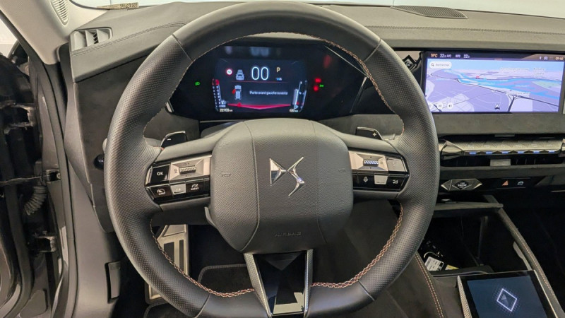 Photo 22 de l'offre de DS DS4 PureTech 130 EAT8 Performance Line+ à 23095€ chez Carlyss automobiles Vitré