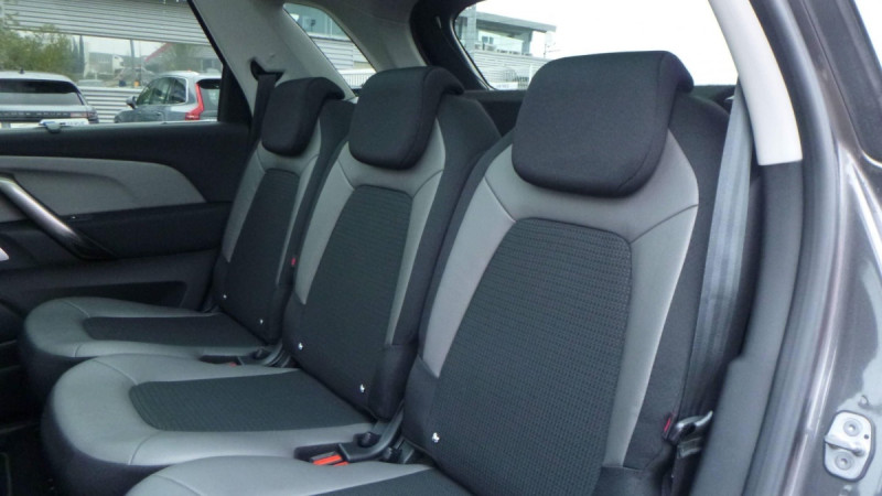 Photo 10 de l'offre de CITROEN C4 Spacetourer C4 Spacetourer PureTech 130 S&S Shine à 15698€ chez Carlyss automobiles Vitré