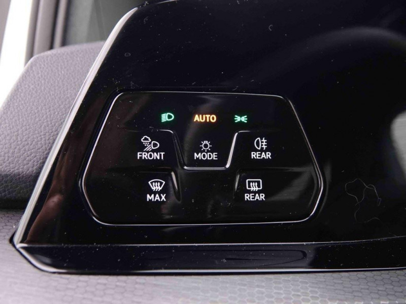 Photo 9 de l'offre de Volkswagen Golf GTi 2.0 TSi 300 DSG Clubsport à 39371€ chez Carlyss automobiles Vitré