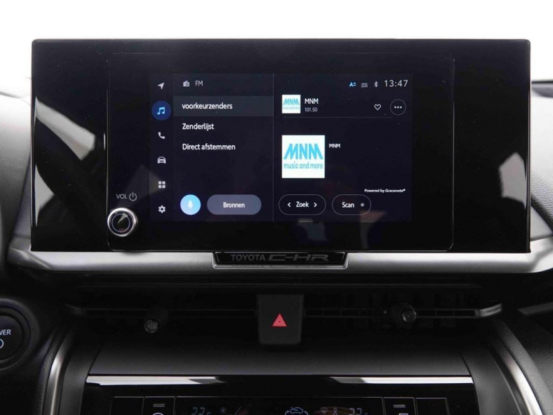 Photo 4 de l'offre de TOYOTA C-HR 1.8 Hybrid 140 CVT Dynamic à 30905€ chez Carlyss automobiles Vitré