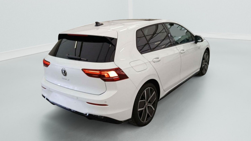 Photo 5 de l'offre de VOLKSWAGEN GOLF Golf 2.0 TDI 150 DSG7 R-Line à 37998€ chez Carlyss automobiles Vitré