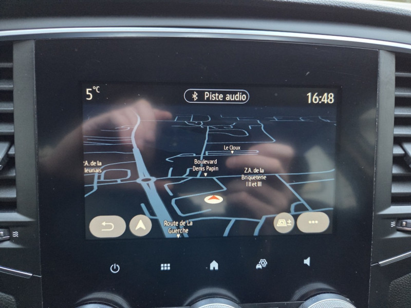 Photo 12 de l'offre de Renault Mégane Berline (4) evolution Blue dCi 115 à 14990€ chez Carlyss automobiles Vitré