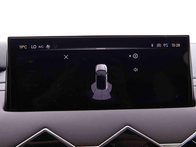 Photo 10 de l'offre de DS DS3 Crossback 1.2 T 130 EAT8 Antoine De Saint Exupery à 25518€ chez Carlyss automobiles Vitré