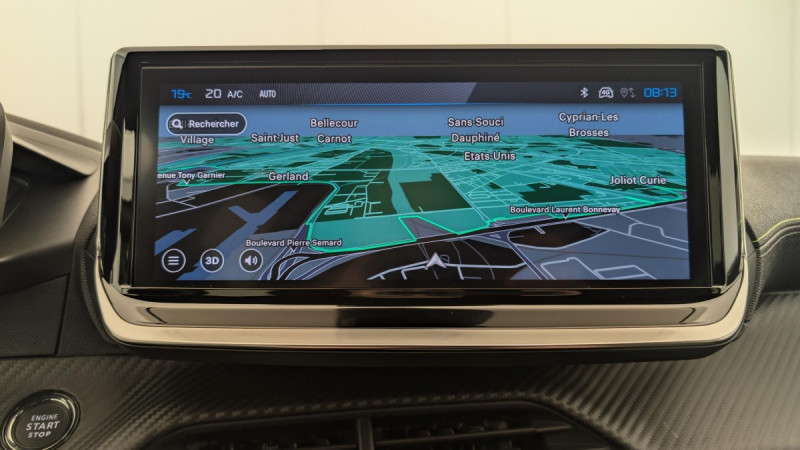 Photo 17 de l'offre de PEUGEOT 208 Hybrid 136 e-DCS6 GT à 21505€ chez Carlyss automobiles Vitré